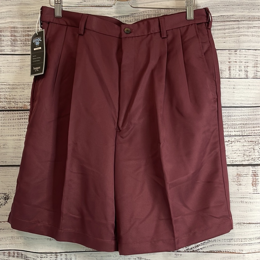 🔥SALE HAGGAR Men’s Performance Wear Cool 18 Pleated Golf Shorts Port Red  32”